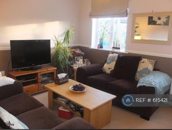 Lounge (Middle Floor Rear)