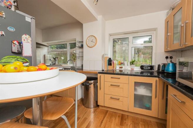 Kitchen / Breakfast Room