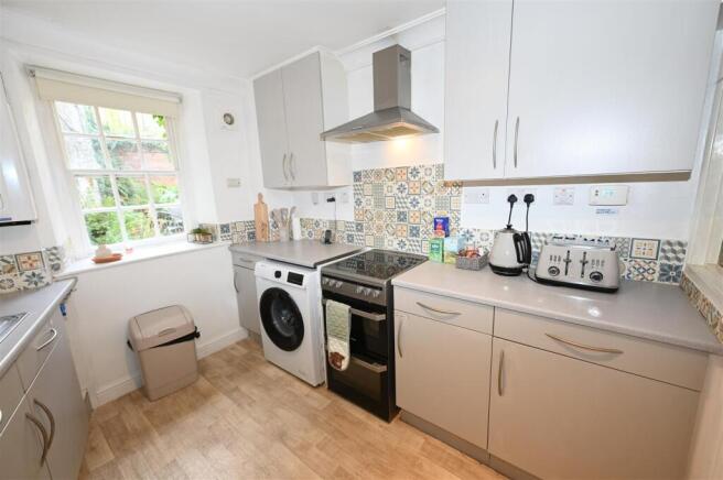 1 bed Apartment for sale Image 8