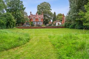 The Barn House, Road From The Homestead To Frizers Farm, Sonning Eye, Reading RG4 6TN