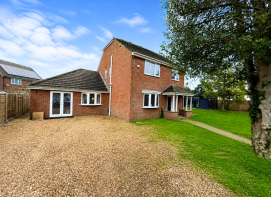 23, Kimberwell Close, Dunstable LU5 6EN