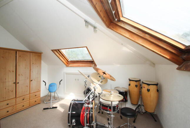 Photo 10