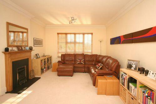 SITTING ROOM