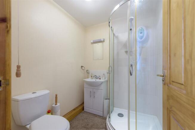 Bedroom Two En-suite