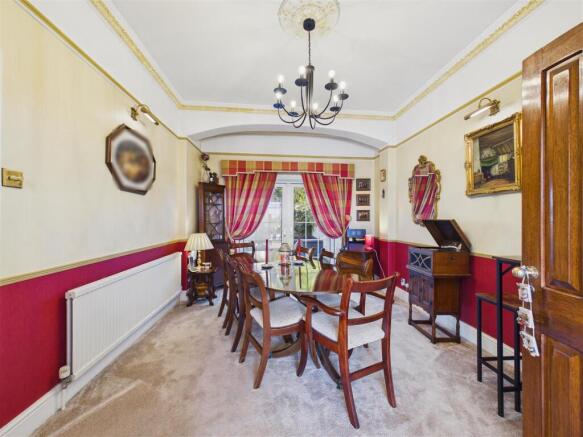 4 bed Semi-Detached for sale Image 7