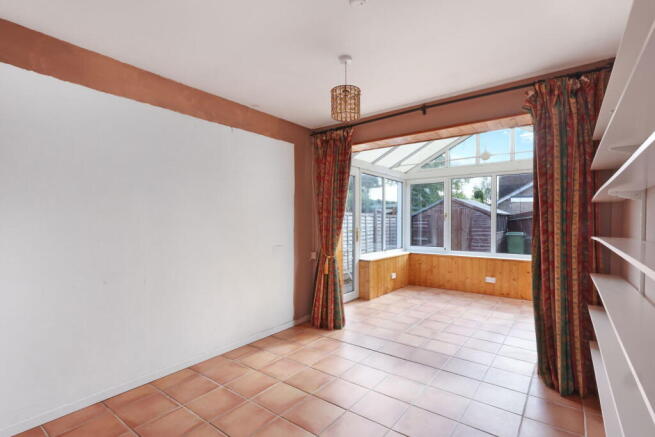 Fernleigh Crescent, Up Hatherley, Cheltenham, GL51 3QL photo 4
