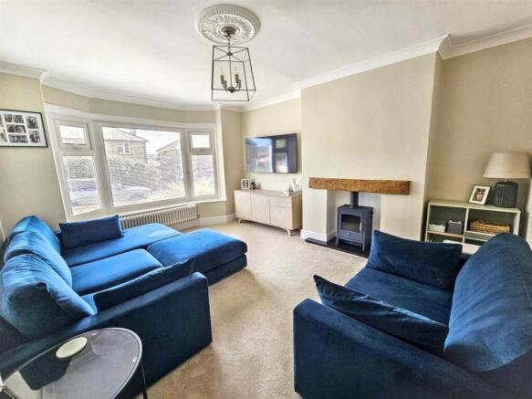 3 bed Semi-Detached for sale Image 4