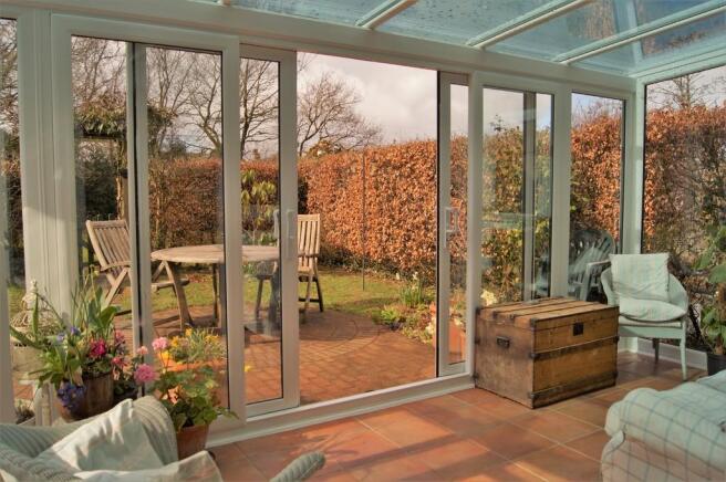 GARDEN ROOM