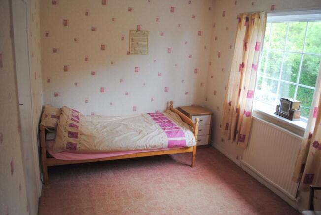 Bedroom 2.JPG