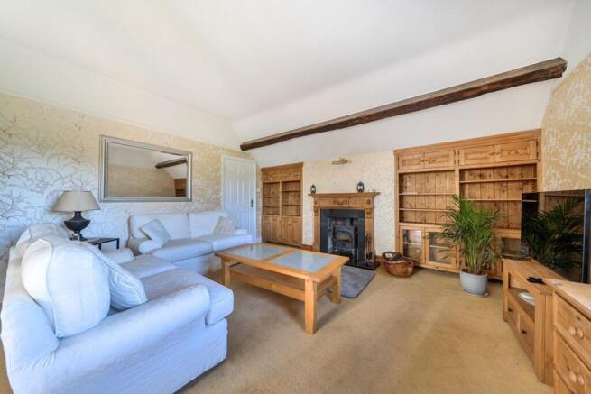 2 bed Apartment for sale Image 4