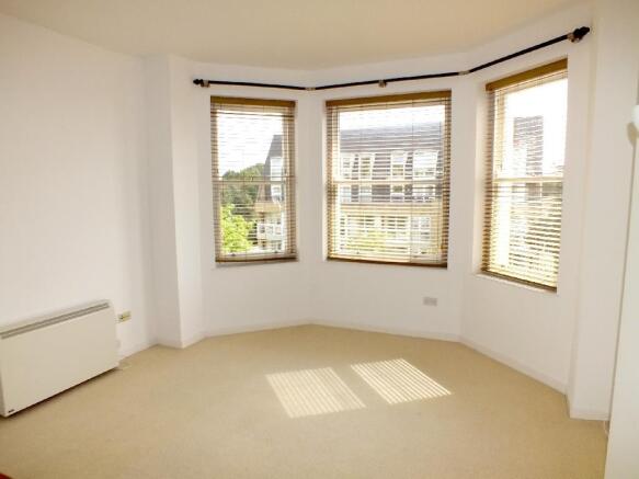 LIVING ROOM/KITCHEN