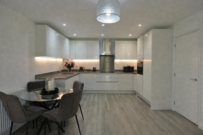 Kitchen Dining Area
