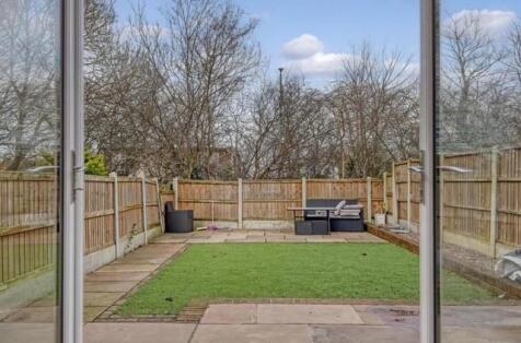 Wraysbury Drive, Laindon, Basildon