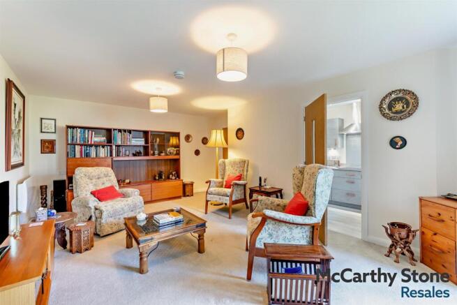 1 bed Apartment for sale Image 5