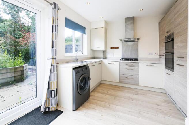 2 bed Terraced for sale Image 5