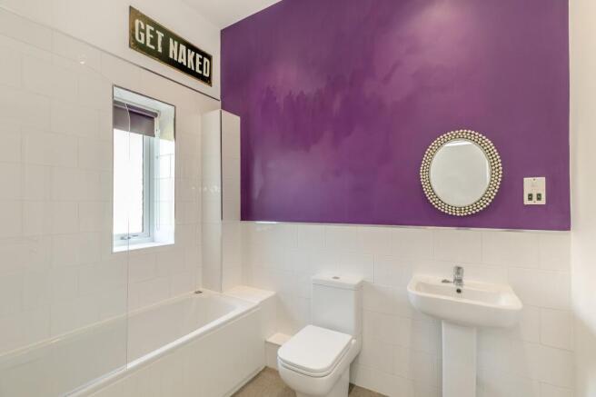 2 bed Terraced to rent Image 11