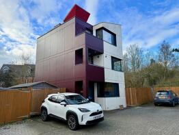 3, Swanson Drive, Oxley Park, Milton Keynes MK4 4GW