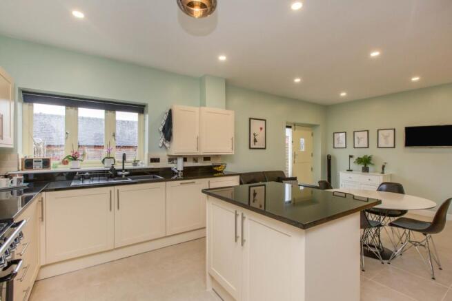 Kitchen Diner
