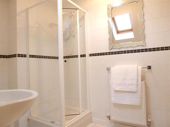 En-suite Bathroom