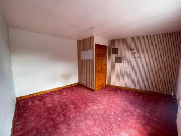 4 bed Terraced for sale Image 12
