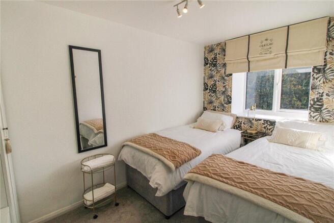 2 bed Terraced for sale Image 9