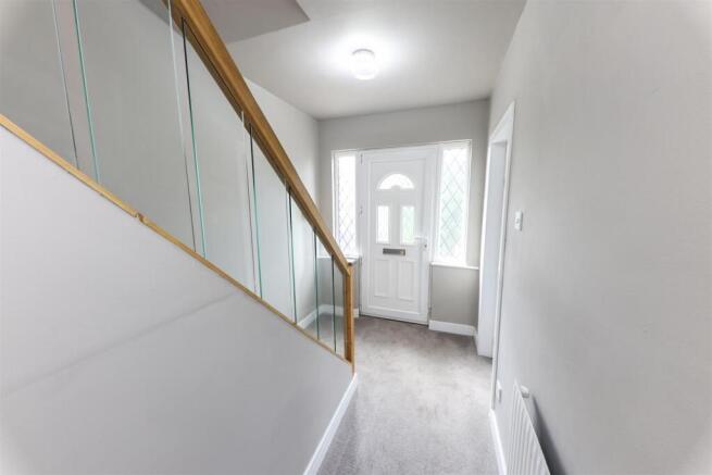 3 bed Detached for sale Image 6