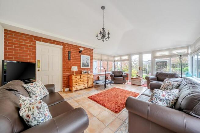 Conservatory Living space.jpg