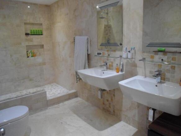 En-suite.JPG