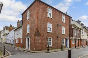 10 Channel House, Heritage Court, Stour Street, Canterbury CT1 2NS