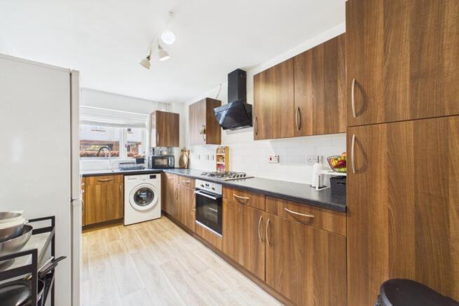 CAM02279G0-PR0059-STILL004