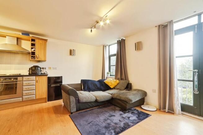 1 bed Flat for sale Image 8