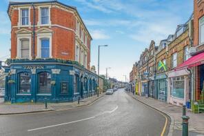 Flat 2, 111, St Margarets Road, Twickenham TW1 2LH