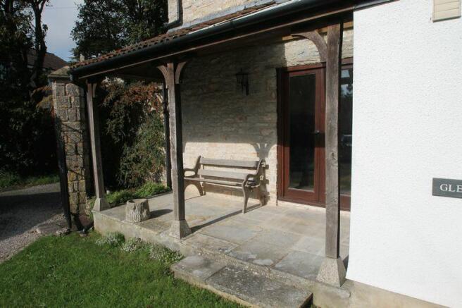 Covered seating area to the rear