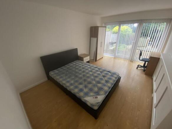 Bedroom4.jpg