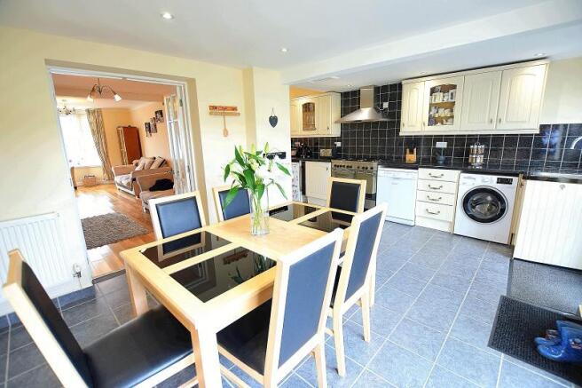 Kitchen/Dining Room