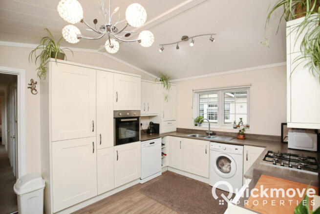 Nuneaton, Warwickshire, CV12 photo 4