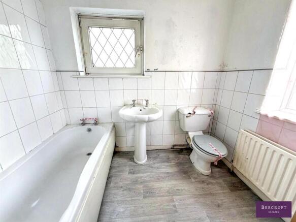 3 bed Not Specified for sale Image 11