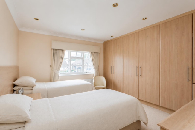 3 bed Detached for sale Image 11