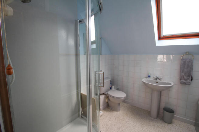 Ensuite bathroom