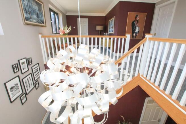 GALLERIED LANDING