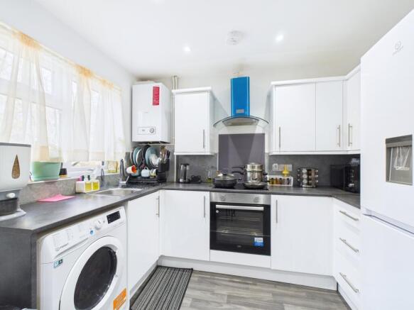 CAM01909G0-PR0447-STILL002