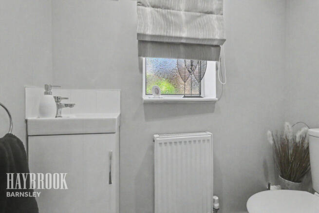 3 bed Detached Bungalow for sale Image 10