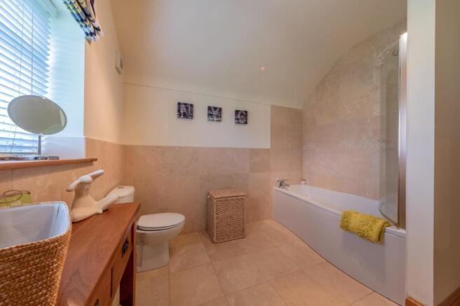 En-suite Bathroom
