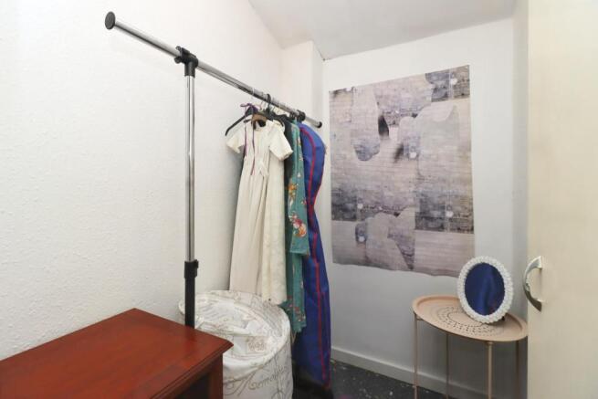 Walk-in Wardrobe