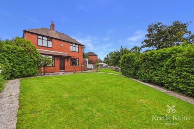 King George Road, Hyde, Greater Manchester, SK14 photo 5