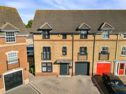 Pinewood Place, Dartford, Kent, DA2