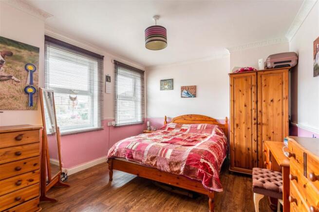 39 Pankhurst Avenue-2.jpg