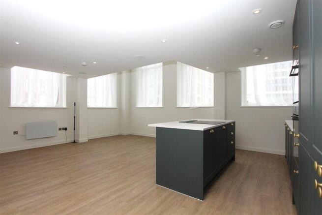 2 bed Apartment to rent Image 7