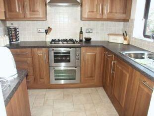 Kitchen: