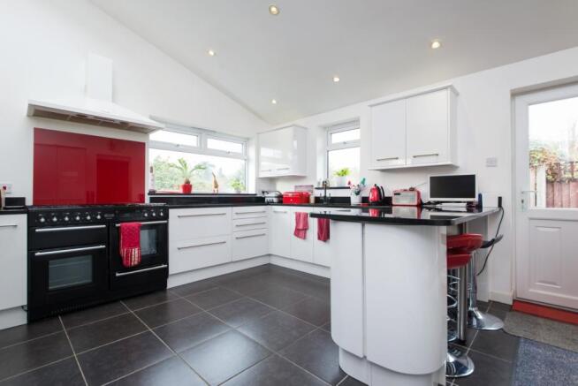 kitchen/Breakfast ro
